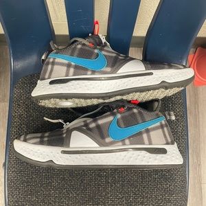 Nike Paul George 4 “football plaid grey”